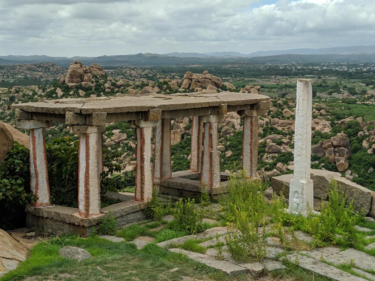 Hotel Varsha Hampi Exterior foto