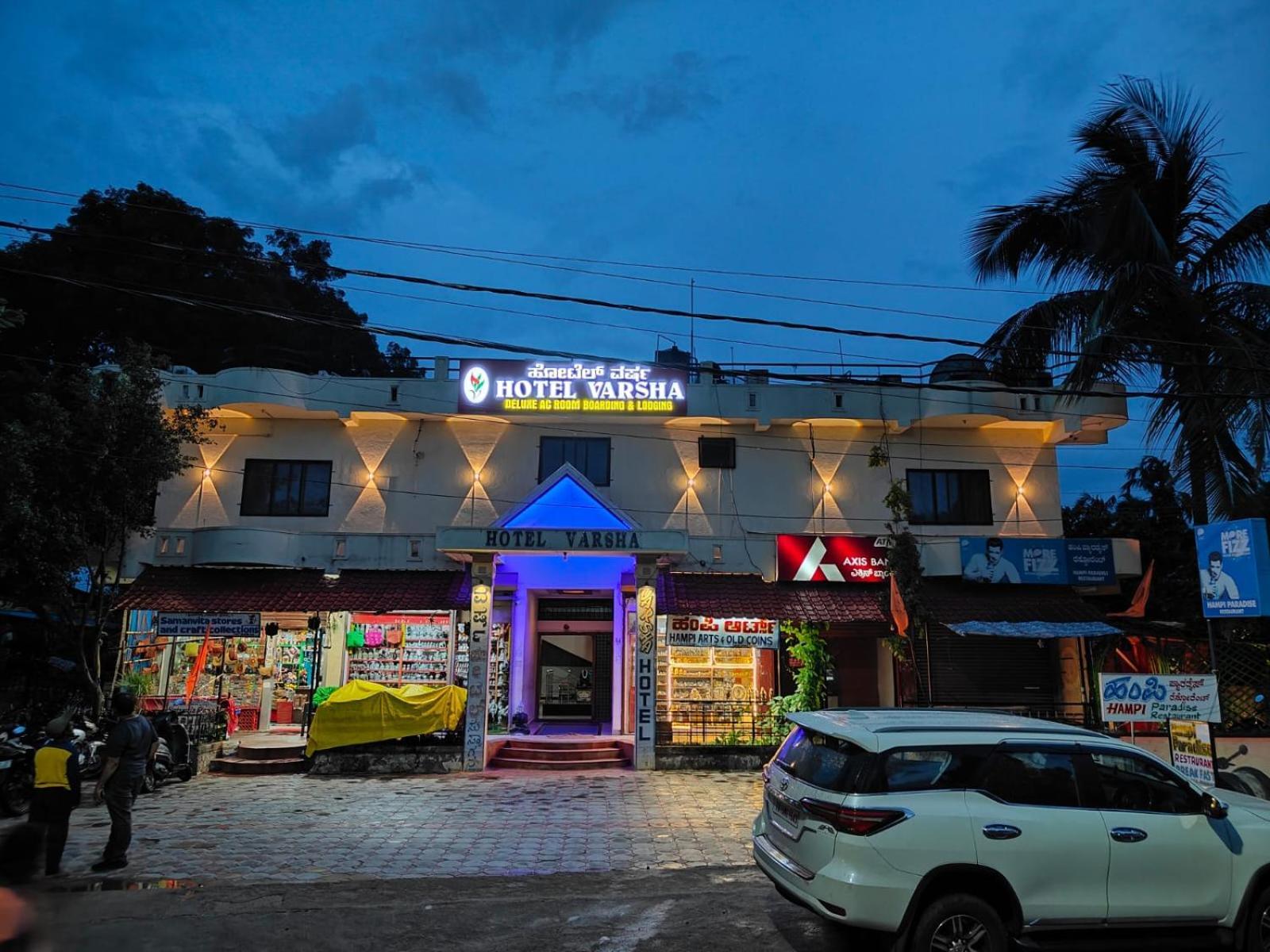 Hotel Varsha Hampi Exterior foto